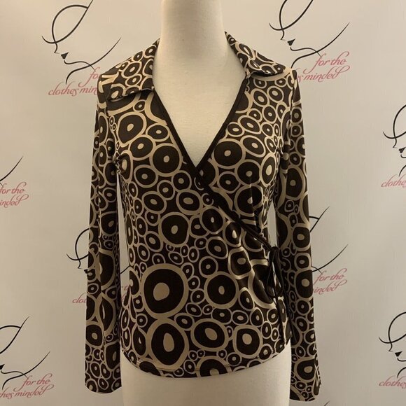 Cantana. Size Medium. Side drape top with Tie. Crossover Style. USA. B45 - Picture 1 of 6